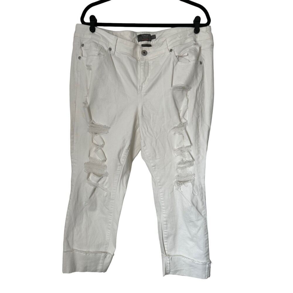 Torrid Jeans Size 18 Crop‎ Boyfriend Optic White Vintage Stretch Distressed Cuff